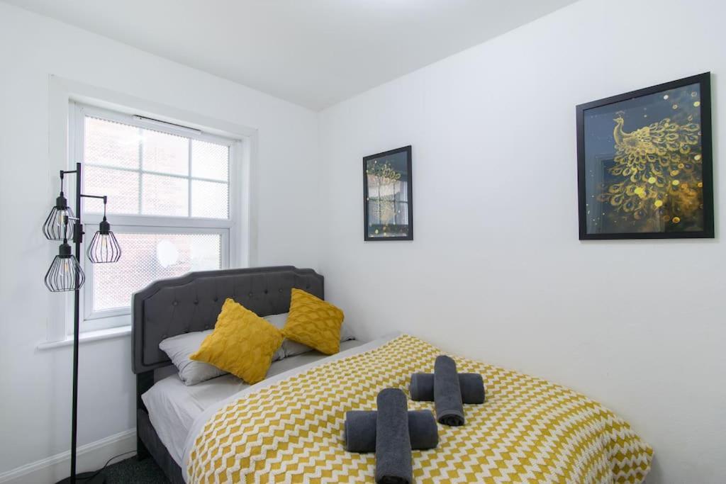 Open Mind Property - Southsea With Free Parking Portsmouth Eksteriør billede