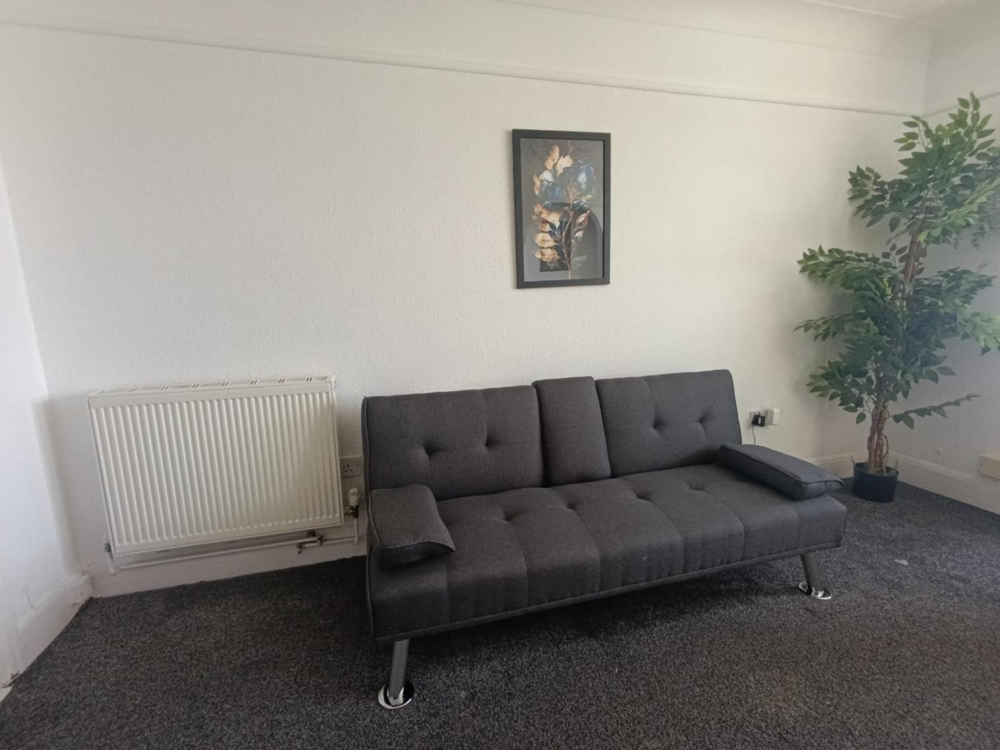 Open Mind Property - Southsea With Free Parking Portsmouth Eksteriør billede